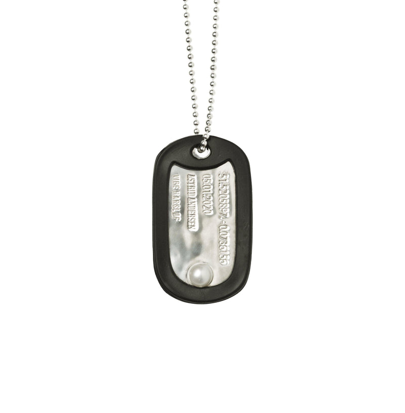 VH x AA single dog tag necklace with pearl - Vibe Harsløf Jewelry